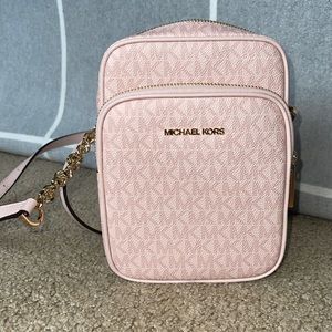 NEW Michael Kors Jet Set Travel Medium Logo Crossbody Bag, pink